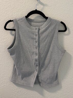 Sleeveless Button-Front Ribbed Tank Top - Light Gray